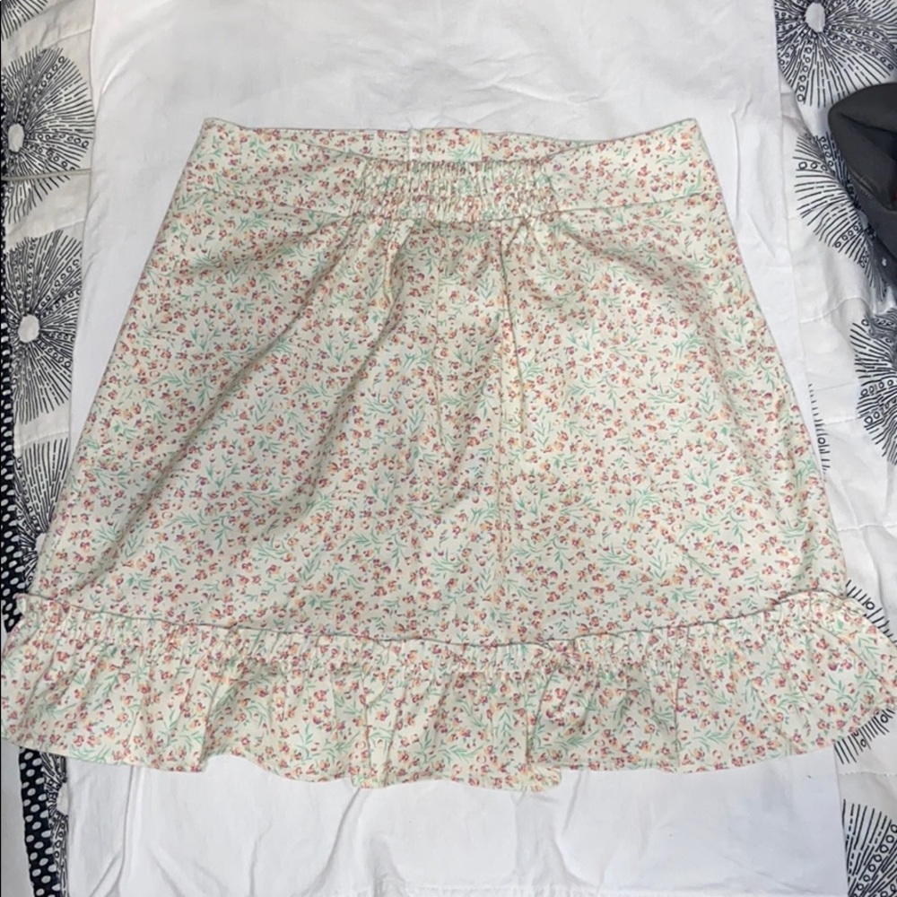 Skirt - Picture 3 of 4